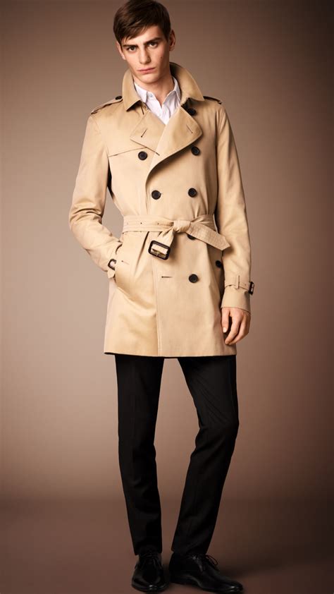 burberry outlet mens trench coat|Burberry kensington trench coat men's.